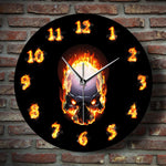 Horloge Originale <br /> Tête de mort en feu