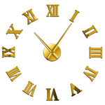 horloge chiffre romain dorée